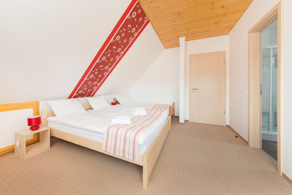 Rozmaring Vendégház Zengővárkony Chambre photo