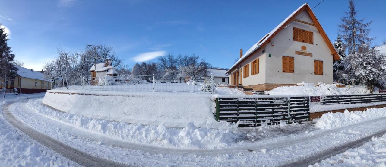 Rozmaring Vendégház Zengővárkony Extérieur photo